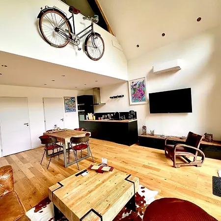 Villa Loft Arty à 800 Mètres De La Avec Jacuzzi